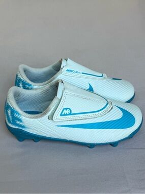 Nike Kids Light Blue & Teal Slip-On Soccer Cleats